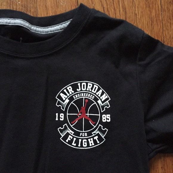 💫Retro Jordan t-shirt💫 - Picture 2 of 3